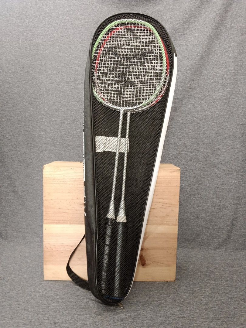 羽毛球拍 DECATHLON 85g 2支附拍袋#蛇年行大運