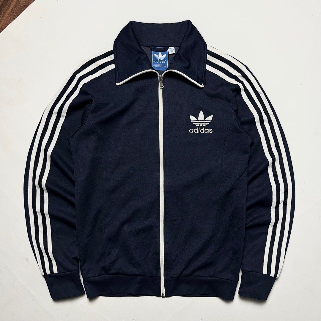 ADIDAS EUROPA TRACKTOP JACKET Fesyen Pria Pakaian Atasan di Carousell