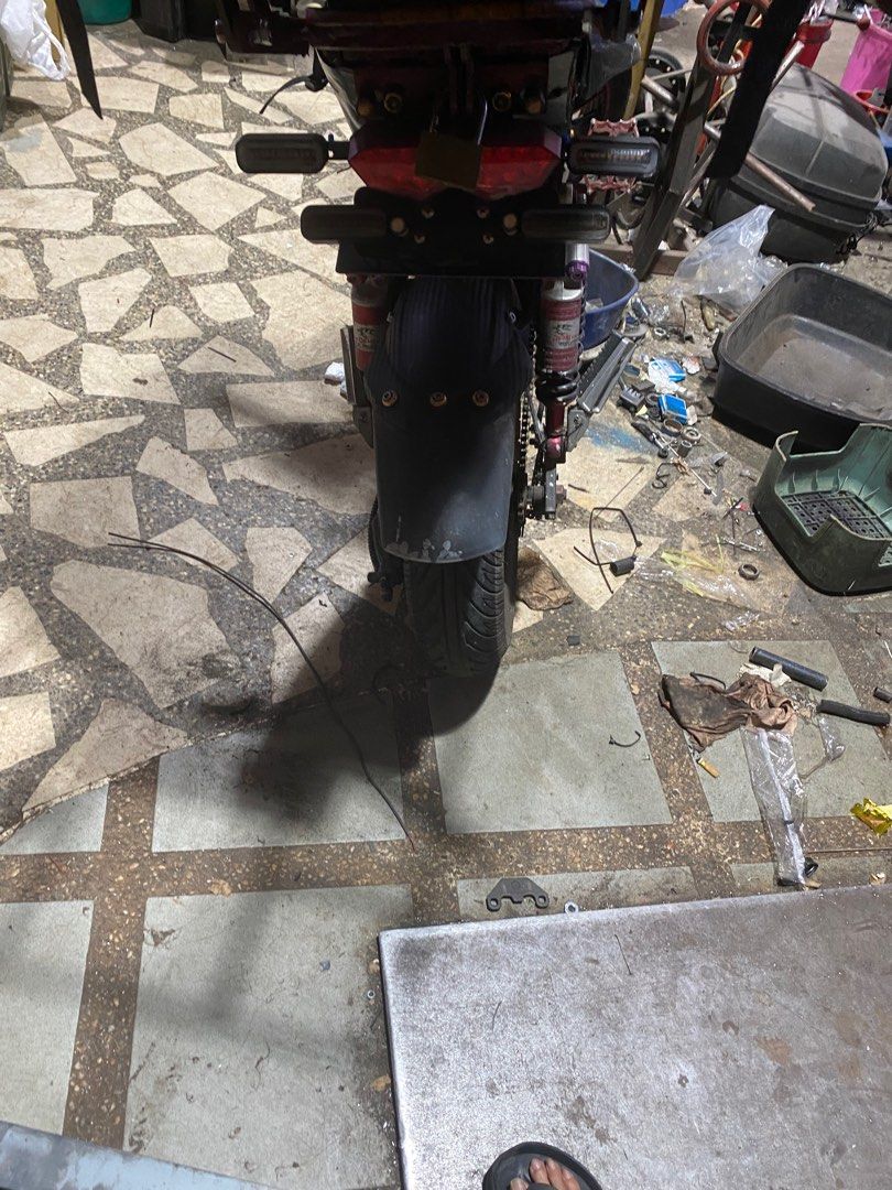 Commando set up (Category: E-Scooters & E-Bikes) located in Singapore. Submitted by karuvinn (Listing ID 1339589360, Image 3). Description: Selling setup only Able to slight nego Blue tag LTa approve Welding done by GE Controller is FarDriver 72v 300a.