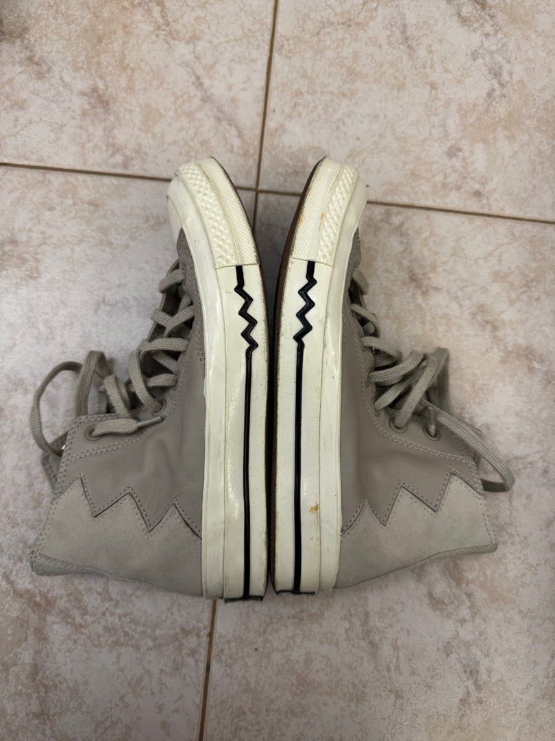 Converse （分類：波鞋）位於 Hong Kong。 由 at819 提交（商品編號 1339633458，圖片 3）。簡介： 尺碼睇相，新舊如圖，無單無盒。