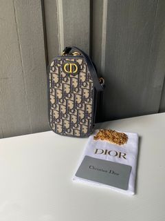 (Kategori: ) berada di . Dikirim oleh anzeraluxbags.id (ID iklan 1339713807, Gambar 1). Deskripsi: .