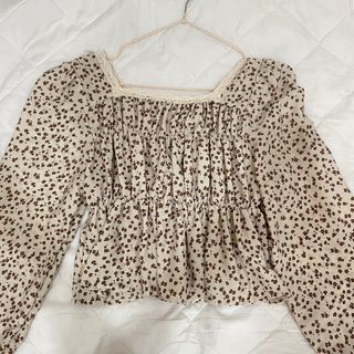 (Category: ) located in . Submitted by thriftingwithari (Listing ID 1339578404, Image 1). Description: .