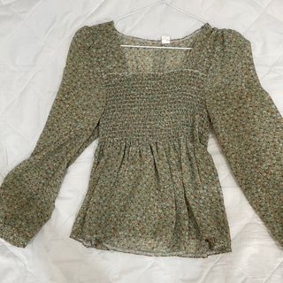 (Category: ) located in . Submitted by thriftingwithari (Listing ID 1339578138, Image 1). Description: .