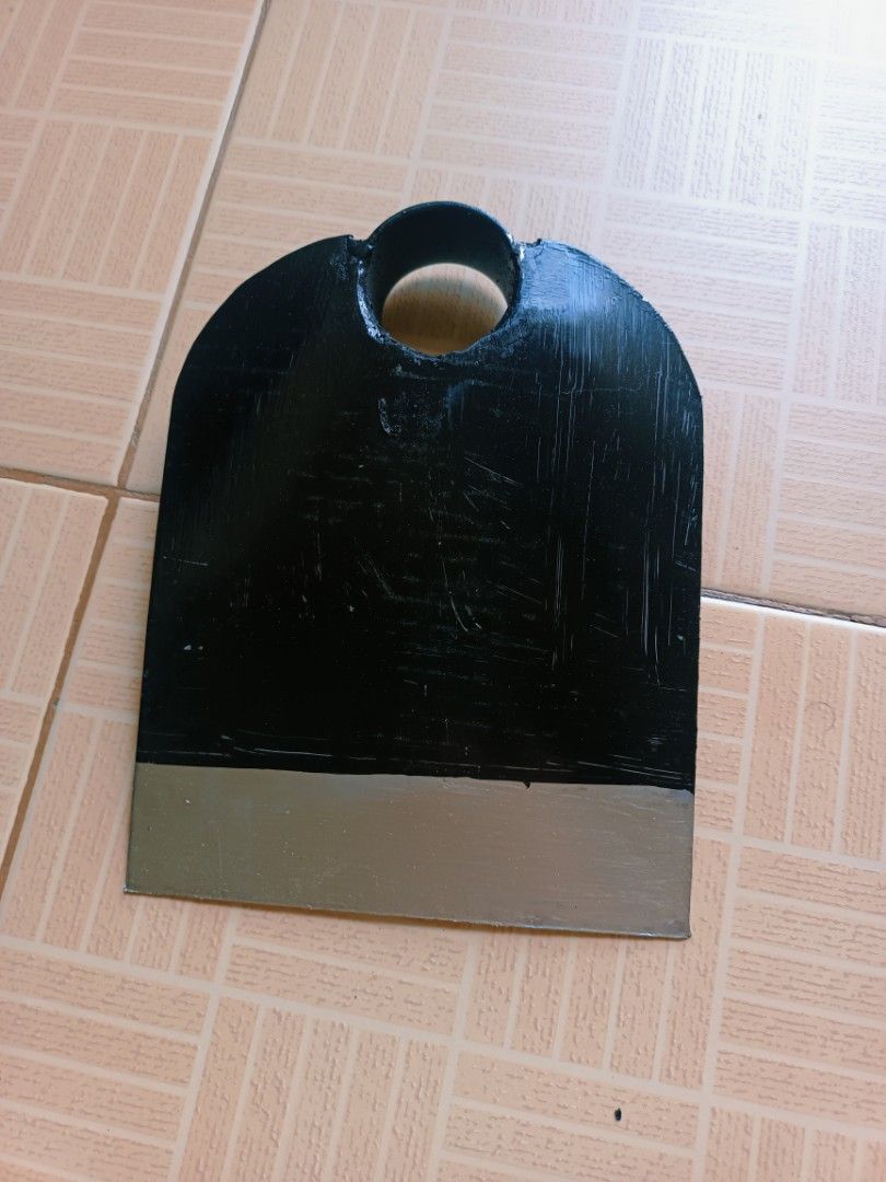 Hoe Head or Blade Only / Asarol Big Blade (Category: Gardening Tools & Ornaments) located in Caloocan City. Submitted by iamsnase19 (Listing ID 1339558026, Image 3). Description: Asarol Big Blade Blade ng Asarol Size : Big diameter:46.7mm Width- 7 inches Length-8.5 inches.