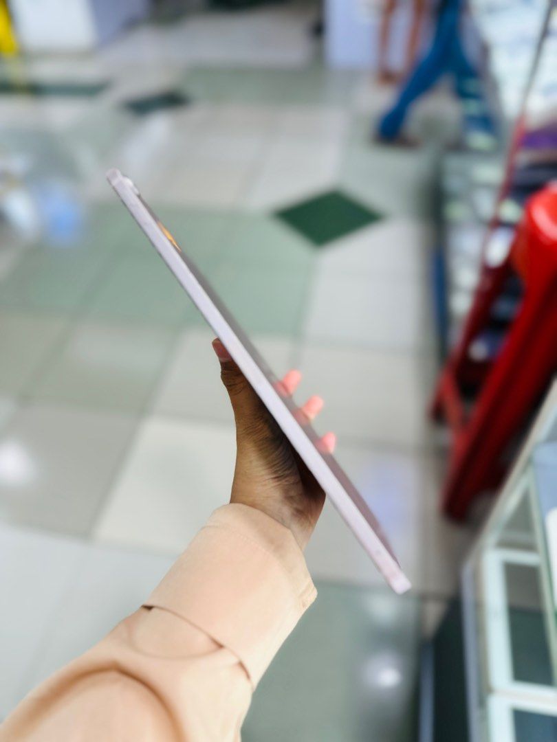 iPad Air 5 256gb Cellular With Sim (Category: iPad) located in San Juan City. Submitted by aynaagadgets (Listing ID 1339561739, Image 2). Description: FOR SALE | TRADE / SWAP PASS SA MGA SCAMMERS / THIRD PARTY (RFS: Buy and Sell) IPAD AIR 5 256GB CELLULAR WITH SIM ⬇️DETAILS⬇️ •256 GB (Other storage is also available) •Cellular (Other Variant is still available but price may vary) •Pink (Other color is also available but price may vary) •NTC Appro