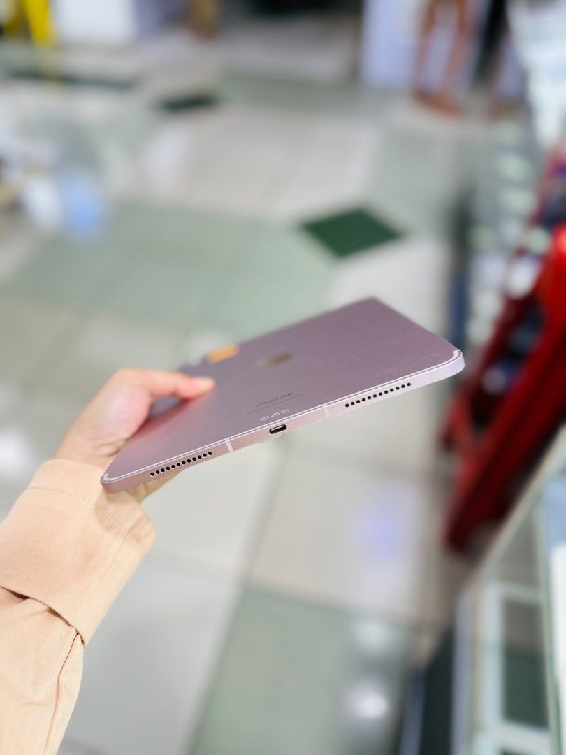 iPad Air 5 256gb Cellular With Sim (Category: iPad) located in San Juan City. Submitted by aynaagadgets (Listing ID 1339561739, Image 3). Description: FOR SALE | TRADE / SWAP PASS SA MGA SCAMMERS / THIRD PARTY (RFS: Buy and Sell) IPAD AIR 5 256GB CELLULAR WITH SIM ⬇️DETAILS⬇️ •256 GB (Other storage is also available) •Cellular (Other Variant is still available but price may vary) •Pink (Other color is also available but price may vary) •NTC Appro