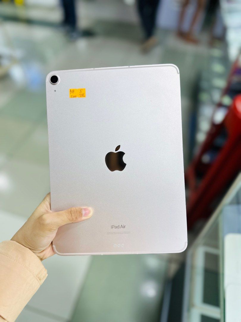 iPad Air 5 256gb Cellular With Sim (Category: iPad) located in San Juan City. Submitted by aynaagadgets (Listing ID 1339561739, Image 1). Description: FOR SALE | TRADE / SWAP PASS SA MGA SCAMMERS / THIRD PARTY (RFS: Buy and Sell) IPAD AIR 5 256GB CELLULAR WITH SIM ⬇️DETAILS⬇️ •256 GB (Other storage is also available) •Cellular (Other Variant is still available but price may vary) •Pink (Other color is also available but price may vary) •NTC Appro