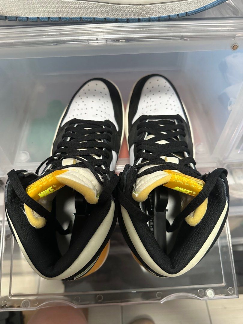 JORDAN 1 HIGH VOLT GOLD (Category: Sneakers) located in Manila. Submitted by yoyohanchecharon (Listing ID 1339610635, Image 3). Description: JORDAN 1 HIGH VOLT GOLD PRICE IS NEGOTIABLE size 11 mens Complete with box No issues No creases no seps no star loss Pm for more details .