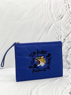 (Category: ) located in . Submitted by redrabbitluxury (Listing ID 1339711255, Image 1). Description: .