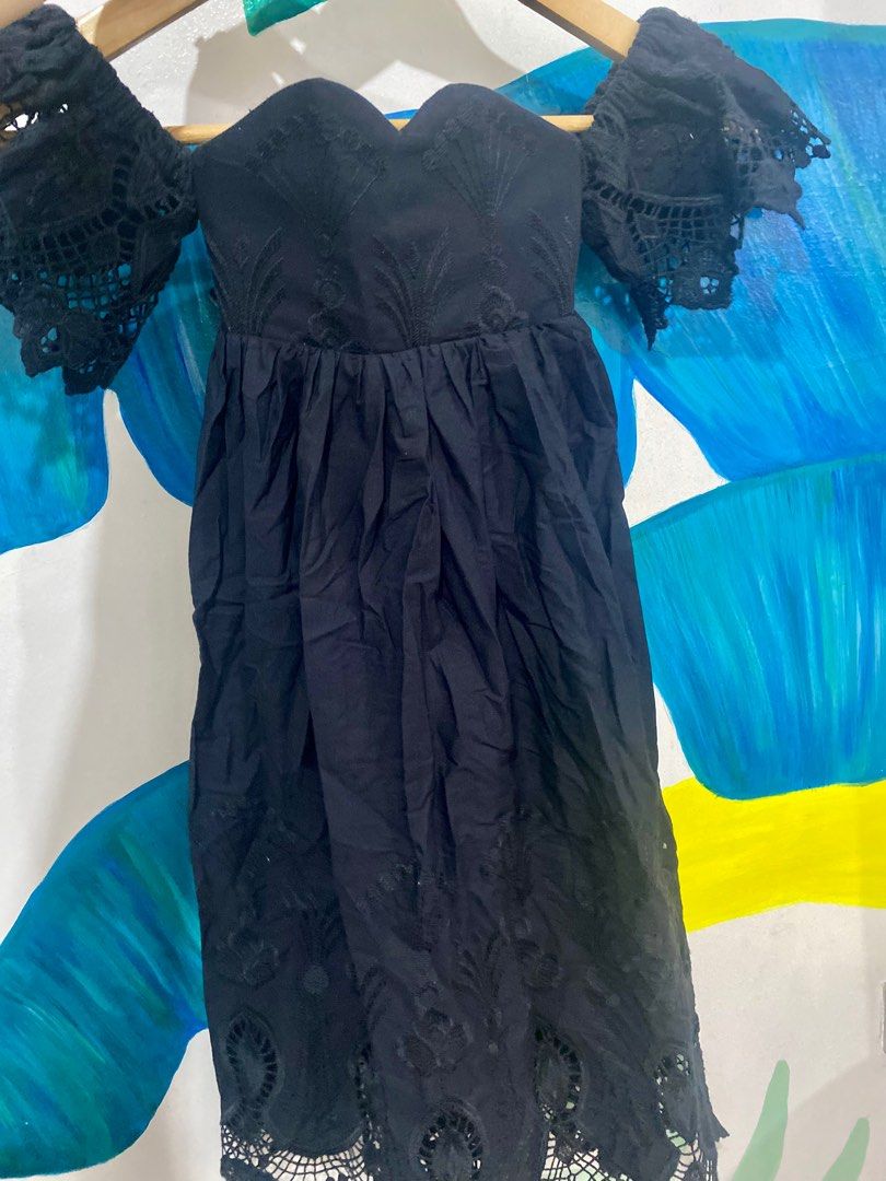 Kids party dress (Category: Dresses) located in Manila. Submitted by janeyyu (Listing ID 1339573816, Image 3). Description: Kids Black Dress for 4-5yrs old.
