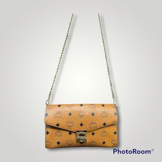 (Kategori: ) berada di . Dikirim oleh shabi.thriftshop (ID iklan 1339640793, Gambar 1). Deskripsi: .