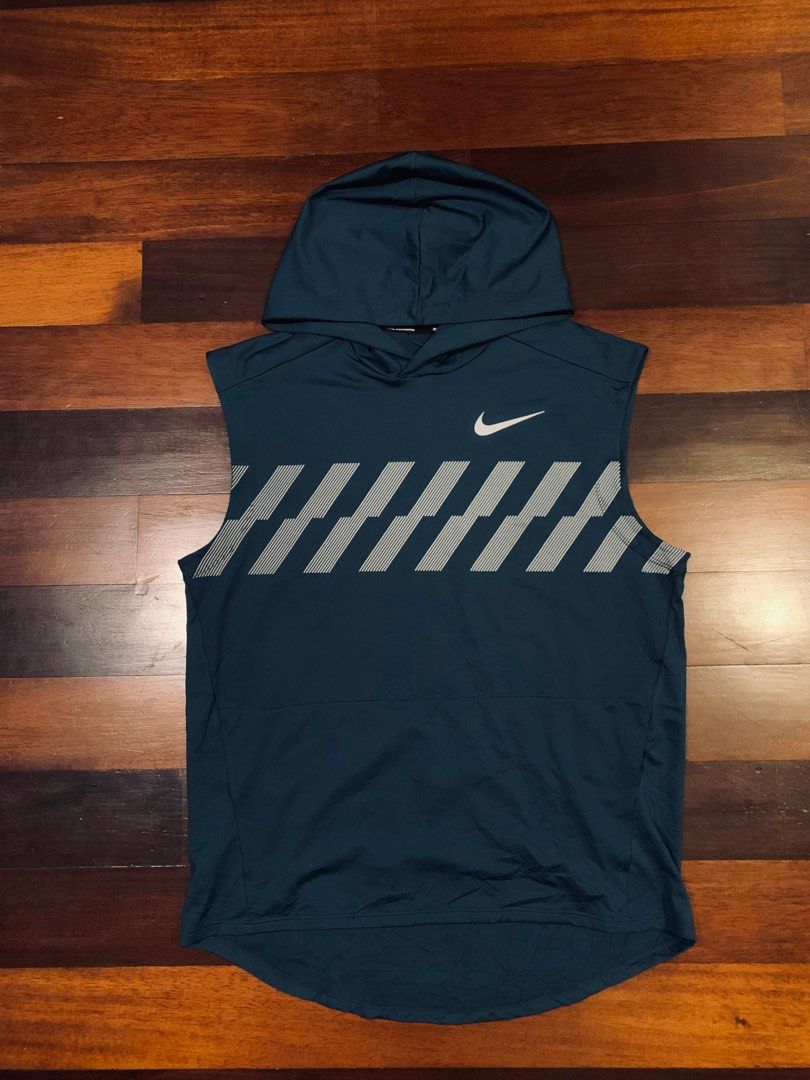 Nike sleeveless running hoodie store