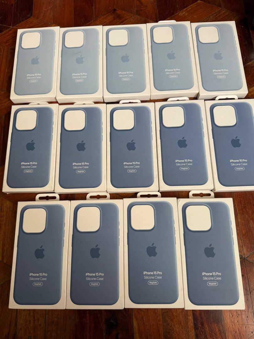 Original Apple Silicone MagSafe Case for iPhone 15 Pro / 15 Pro Max (Category: Cases & Sleeves) located in Manila. Submitted by razelysonn (Listing ID 1339607521, Image 1). Description: ALL ORIGINAL FIXED PRICE SUPER SALE ALREADY :)) This week only Light blue and winter blue available 15 PRO - 1,300 15 PRO MAX - 1,350 .