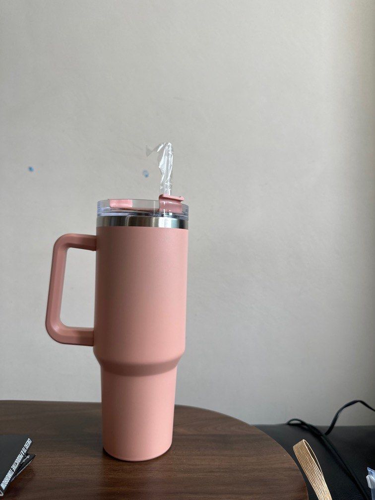 Pink 40 oz stainless steel tumbler mug Stanley inspired (Category: Water Bottles & Tumblers) located in Singapore. Submitted by curlyboo (Listing ID 1339629501, Image 1). Description: .