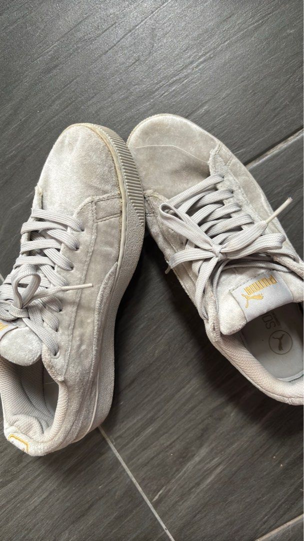 Snickers (Category: Sneakers) located in Kuala Lumpur. Submitted by shasiam (Listing ID 1339623601, Image 3). Description: .