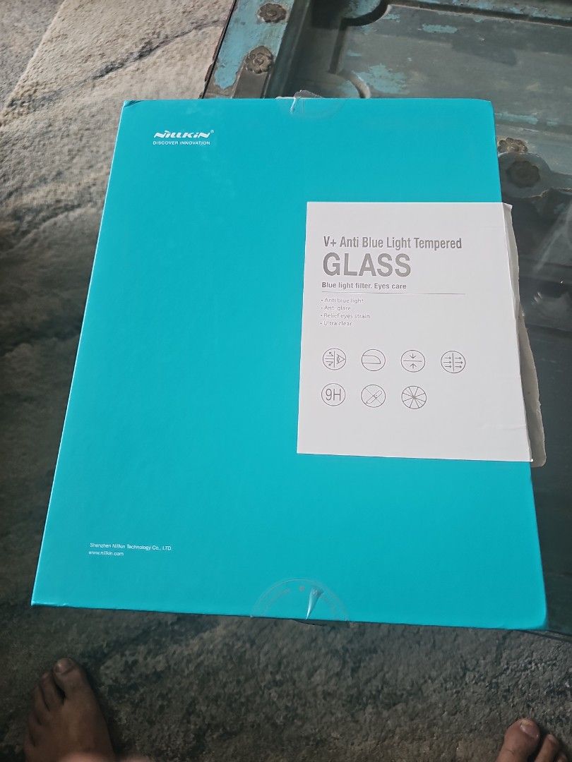Surface Pro Screen protector (Category: Other Accessories) located in Singapore. Submitted by akkibhai (Listing ID 1339620384, Image 2). Description: .