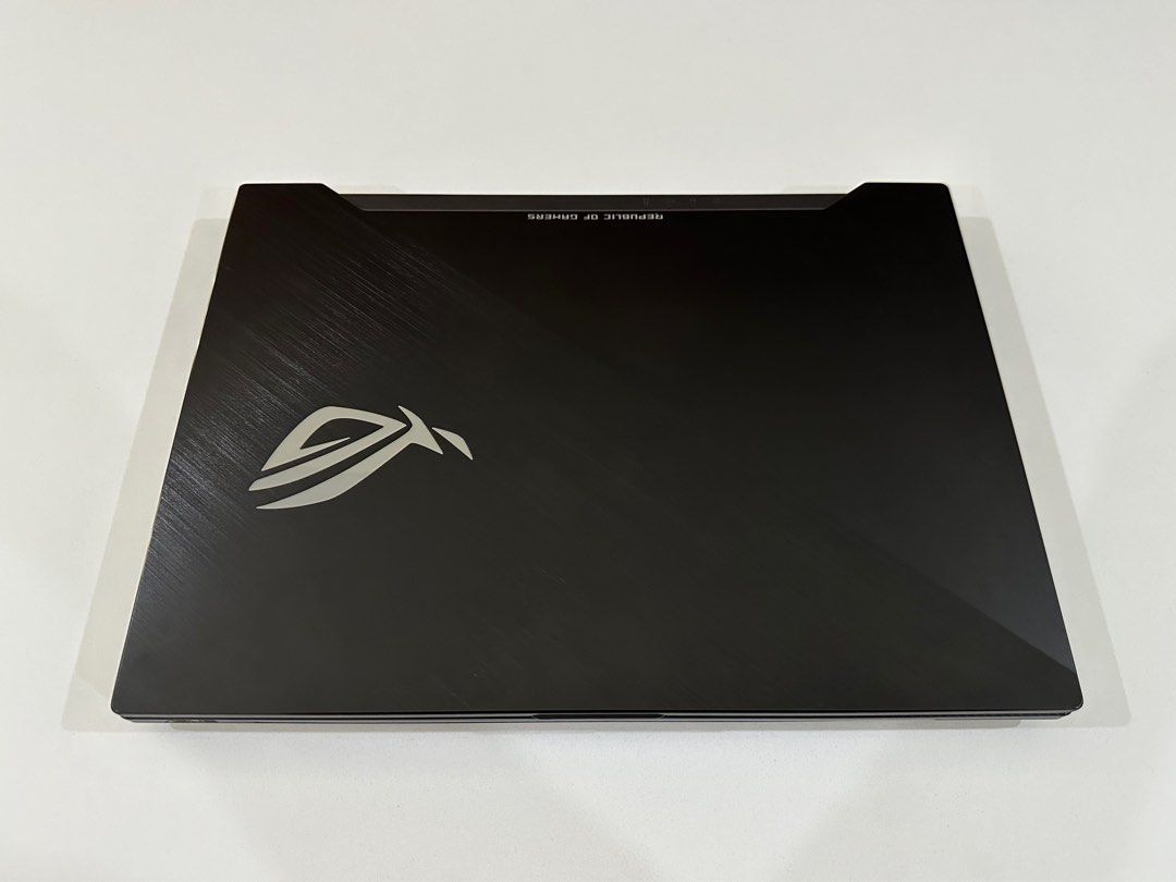 Asus ROG Strix Hero II Gaming Laptop (Category: Laptops & Notebooks) located in Davao. Submitted by smfya (Listing ID 1344452682, Image 2). Description: Asus ROG Strix Hero II Gaming Laptop 15.6” 144Hz IPS NVIDIA GeForce GTX 1060 6GB GDDR5 Intel Core i7-8750H Processor 16GB DDR4 256GB Pcie SSD + 1TB Hdd RGB Not used anymore Like new condition Very well maintained Used only for school (What you see is what you get) Inclusions: -Halo 15.6 Laptop Sl