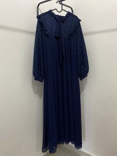 (Category: ) located in . Submitted by mariposawardrobe (Listing ID 1344493622, Image 1). Description: .