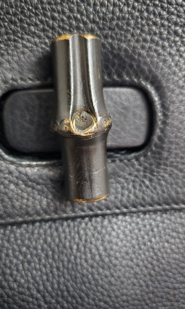 Gucci Bamboo Top Handle (Category: Bags & Wallets) located in Singapore. Submitted by jean99999 (Listing ID 1344572296, Image 3). Description: Second hand Authentic Gucci Bamboo Top Handle Bag purchased during 2016 for sale. selling to destash. Original purchase receipt will be provided upon request..