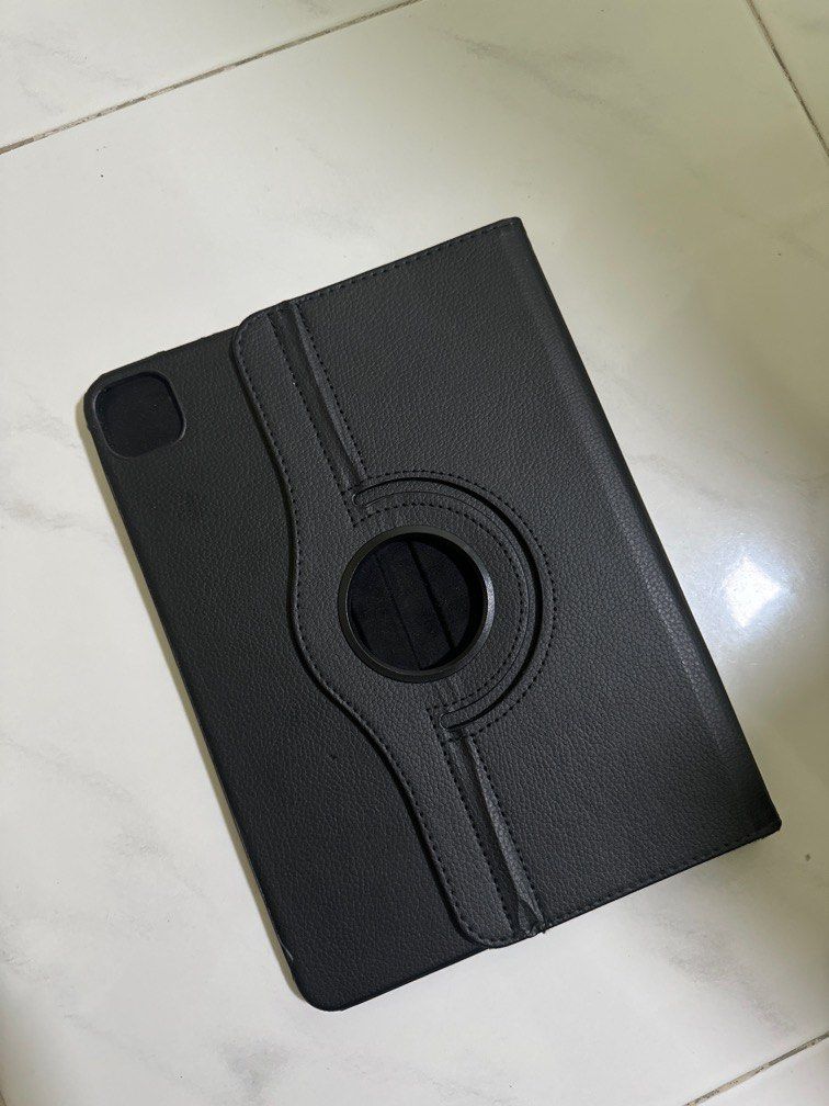 iPad Pro 11” casing (Category: Cases & Sleeves) located in Singapore. Submitted by haylky (Listing ID 1344476434, Image 2). Description: Bought it as temporary casing used it for a week before changing out. This casing can be rotate and stand up as seen in the pictures. Note that it’s not detachable. Material: Outside - leather Inside - Velvety Casing - plastic Self-collect: At Pasir Ris (Home) or Tampines East MRT Arranged delivery: Cost covered