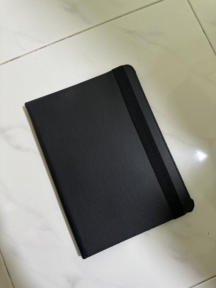 iPad Pro 11” casing (Category: Cases & Sleeves) located in Singapore. Submitted by haylky (Listing ID 1344476434, Image 1). Description: Bought it as temporary casing used it for a week before changing out. This casing can be rotate and stand up as seen in the pictures. Note that it’s not detachable. Material: Outside - leather Inside - Velvety Casing - plastic Self-collect: At Pasir Ris (Home) or Tampines East MRT Arranged delivery: Cost covered