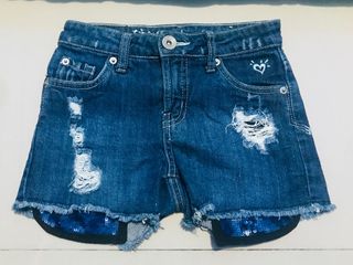 (Category: ) located in . Submitted by cathalea (Listing ID 1344531941, Image 1). Description: .