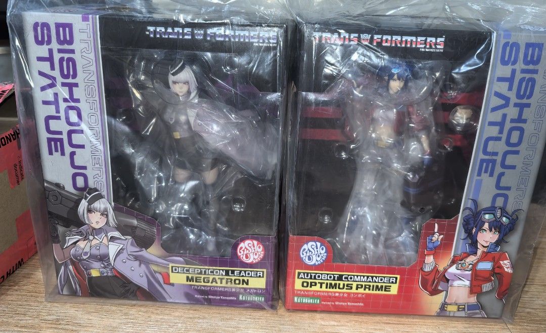 Kotobukiya transformers Optimus Prime available (Category: Figurines & Statues) located in Mandaluyong City. Submitted by ecq_sale (Listing ID 1344550525, Image 1). Description: Kotobukiya transformers Optimus Prime and Megatron sold php4995 nalang.