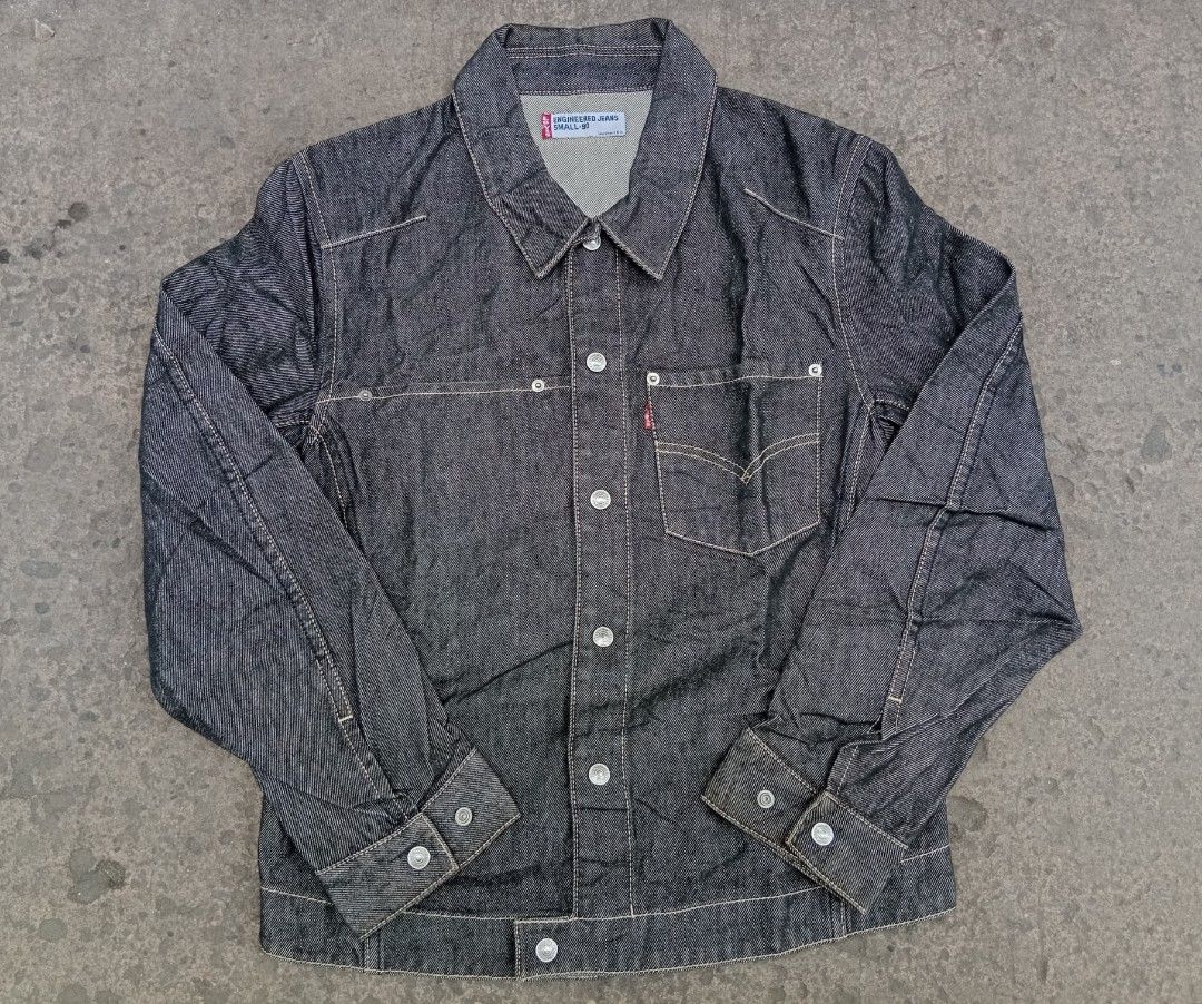 LEVIS ENGINEERED TRUCKER JACKET (Category: Coats, Jackets and Outerwear) located in Bacolod City. Submitted by bagsakancenter (Listing ID 1344499642, Image 1). Description: LEVIS ENGINEERED TRUCKER JACKET LEGIT/AUTHENTIC SIZE SMALL ON TAG WIDTH - 18 LENGTH - 24 AS IS WHERE IS IN CRISPY CONDITION PM LANG 🙏.
