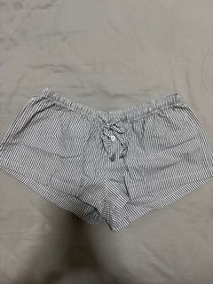 (Category: ) located in . Submitted by spelfashion (Listing ID 1344554909, Image 1). Description: .