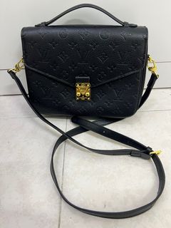 (Category: ) located in . Submitted by mrpreloved279 (Listing ID 1344507766, Image 1). Description: .