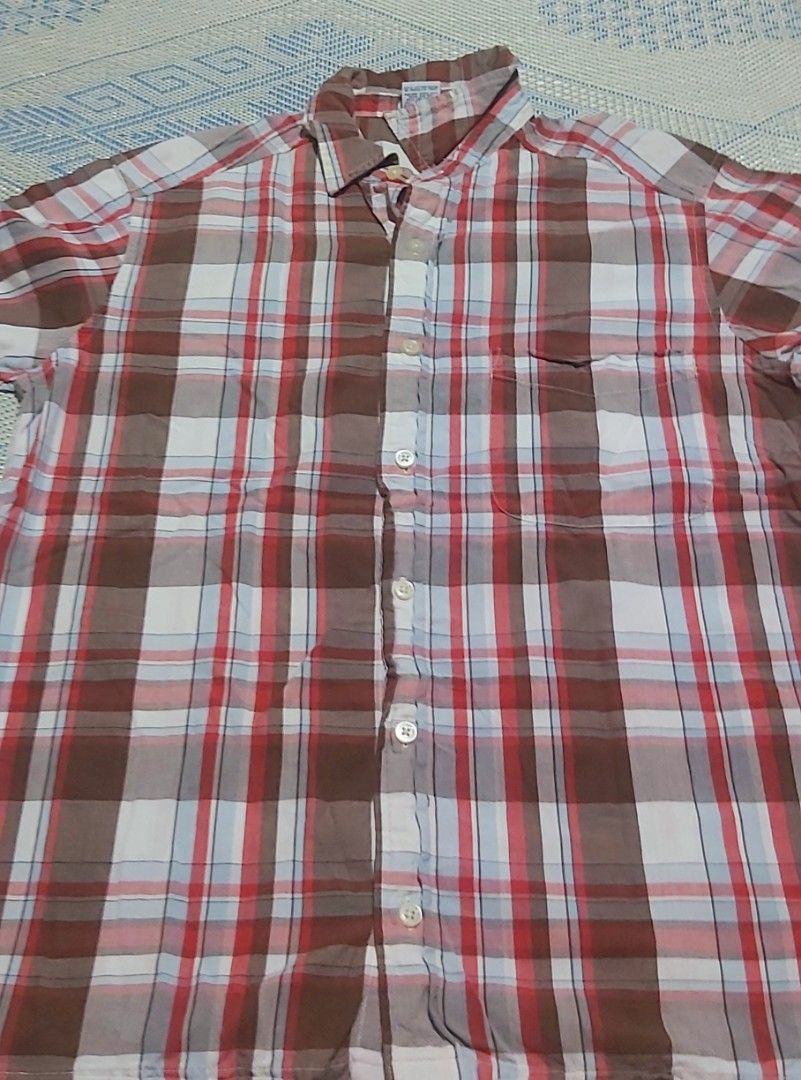 Old Navy Checkered Polo (Category: Tshirts & Polo Shirts ) located in Quezon City. Submitted by SecretFlutePlayer (Listing ID 1344522515, Image 1). Description: Old Navy Checkered Polo Polo from USA, brought by my mother fot my brother last March 2020 but was not used since it was pandemic and switch to WFH. Label Meausrement: US Size Small Chest 20 inches Length 27 inches Shoulder 17 inches Measurements taken by actual tape measure Measurement +