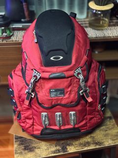 Original Oakley kitchen sink backpack red v2