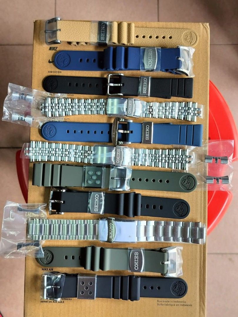 Aqualand Cinturino Cinturino In Gomma Di Alta Qualit&agrave; Per Citizen Promaster Aqualand - Compatibile Con Misure 20, 22, 24 Mm, Colore Nero Cinturino Orologio Subacqueo Nero