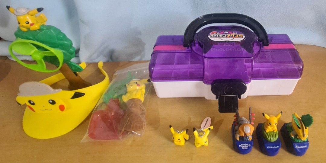 Pokemon and Yokai Collection (Category: Vintage Collectibles) located in Las Pinas. Submitted by monjoy2011 (Listing ID 1344513154, Image 1). Description: Set sale collection.
