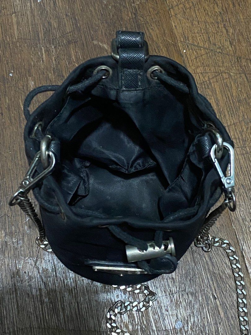 prada (Category: Luxury Bags & Wallets) located in Manila. Submitted by preloved_clo. (Listing ID 1324887054, Image 3). Description: .