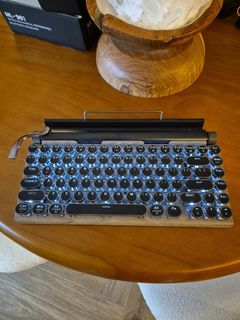 (Category: ) located in . Submitted by zeezee1303 (Listing ID 1344569173, Image 1). Description: .