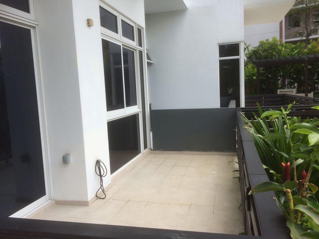 (Category: ) located in . Submitted by skong (Listing ID 1344446454, Image 1). Description: .