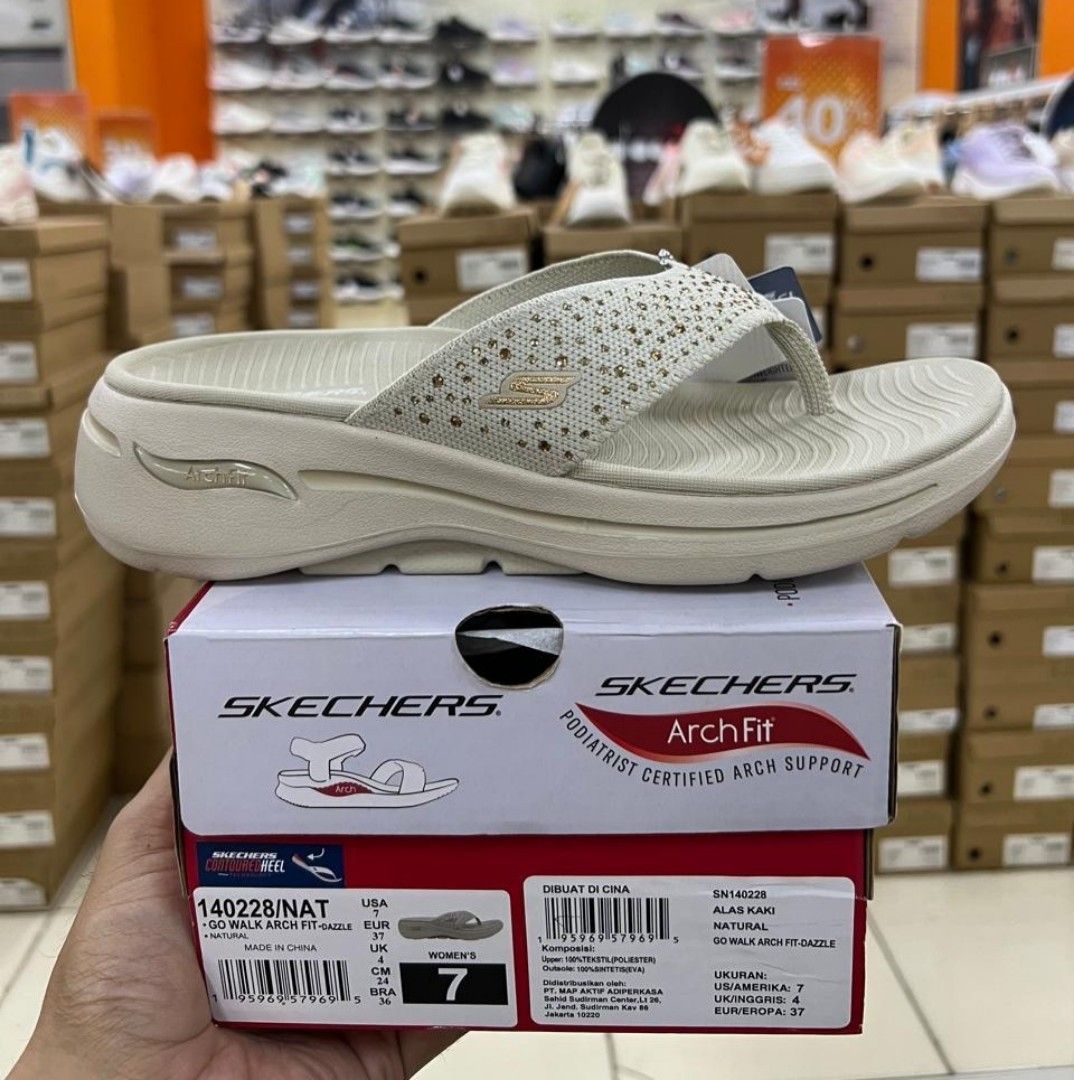 SENDAL SKECHERS GO WALK ARCH FIT SANDAL- DAZZLE NATURAL