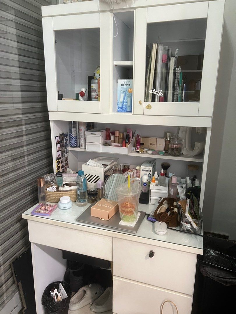 study table (Category: Tables & Sets) located in Singapore. Submitted by apparelsraid (Listing ID 1344596505, Image 1). Description: dimensions: length: 90cm X width: 59cm X height: 180cm please arrange for own movers price is negotiable.