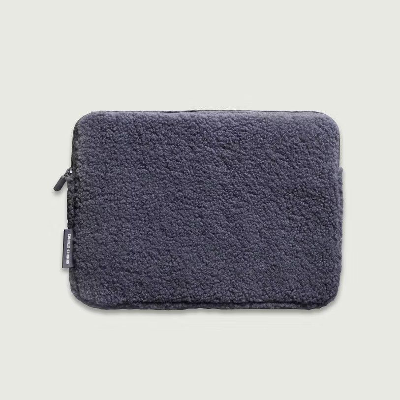 Sunnies Studios Laptop Sleeve (LIMITED EDITION) (Category: Laptop Bags & Sleeves) located in General Santos City (Dadiangas). Submitted by prelovedbymols (Listing ID 1344494197, Image 1). Description: This laptop sleeve from Sunnies Studios is limited edition and has been discontinued already. Fits my 16 inch MacBook Pro but it's tight. dimensions: 38 cm x 27 cm.