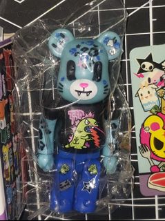 （分類：）位於 。 由 bearbrick_hk 提交（商品編號 1342383752，圖片 1）。簡介： 。