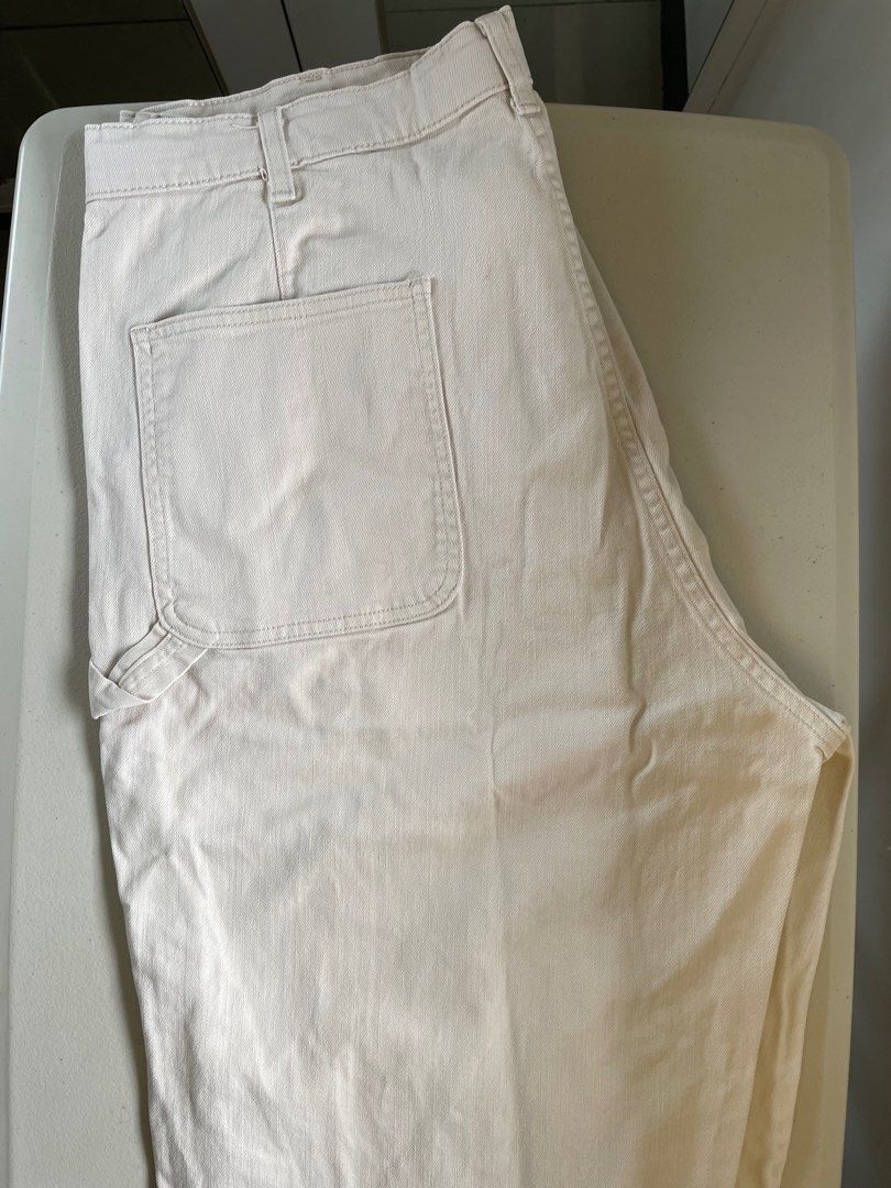 Uniqlo Carpenter Utility Work Pants (Category: Trousers) located in San Juan City. Submitted by bmbstc14 (Listing ID 1344478425, Image 2). Description: - Size XL (92-100cm) - last price posted.