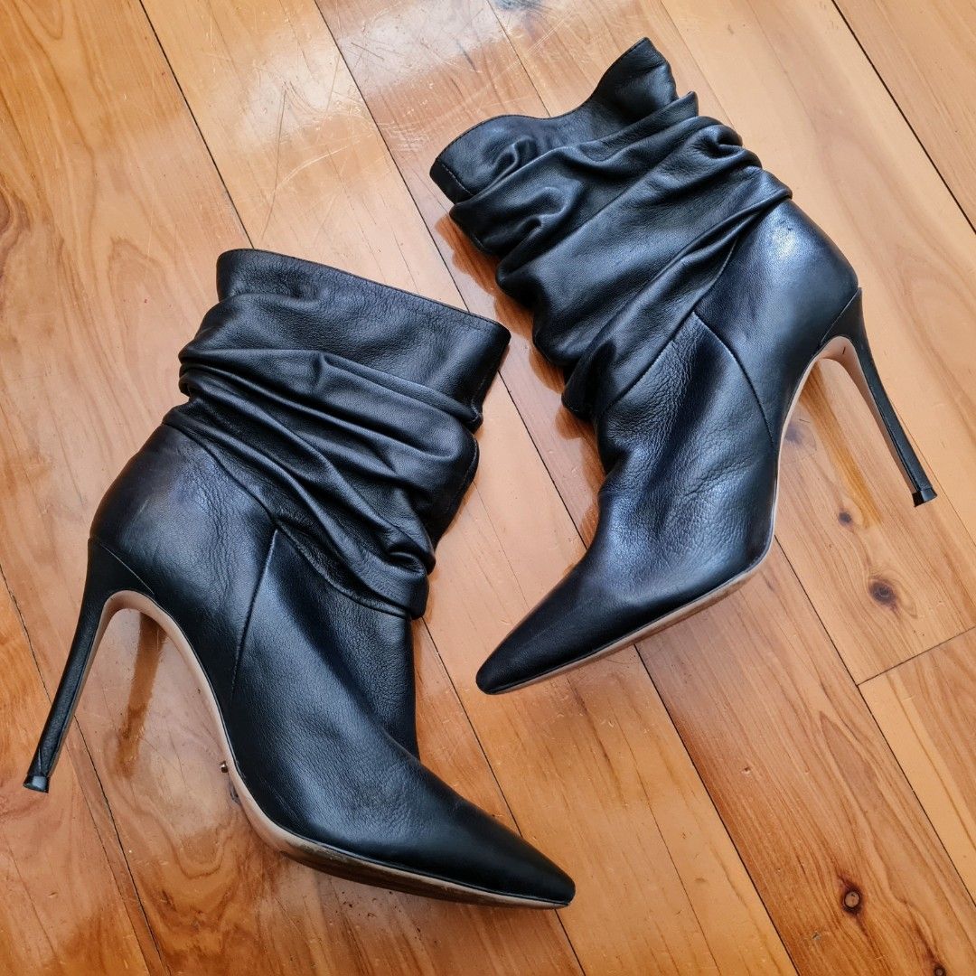 Women's size 8.5 'TONY BIANCO' 100% leather boots Nina Black Florence - EUC (Category: Women's Shoes) located in Sydney. Submitted by bilic83 (Listing ID 1344479725, Image 2). Description: p.s small scuff mark on heel, see last pic, hardly noticeable.
