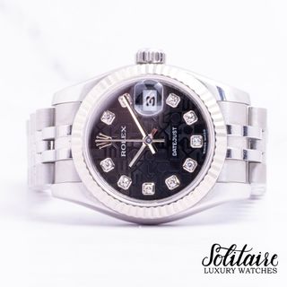 (Category: ) located in . Submitted by solitaire.luxury (Listing ID 1344666799, Image 1). Description: .