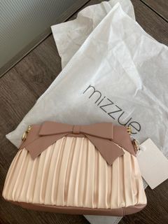 （分類：）位於 。 由 caro_sa 提交（商品編號 1344633278，圖片 1）。簡介： 。
