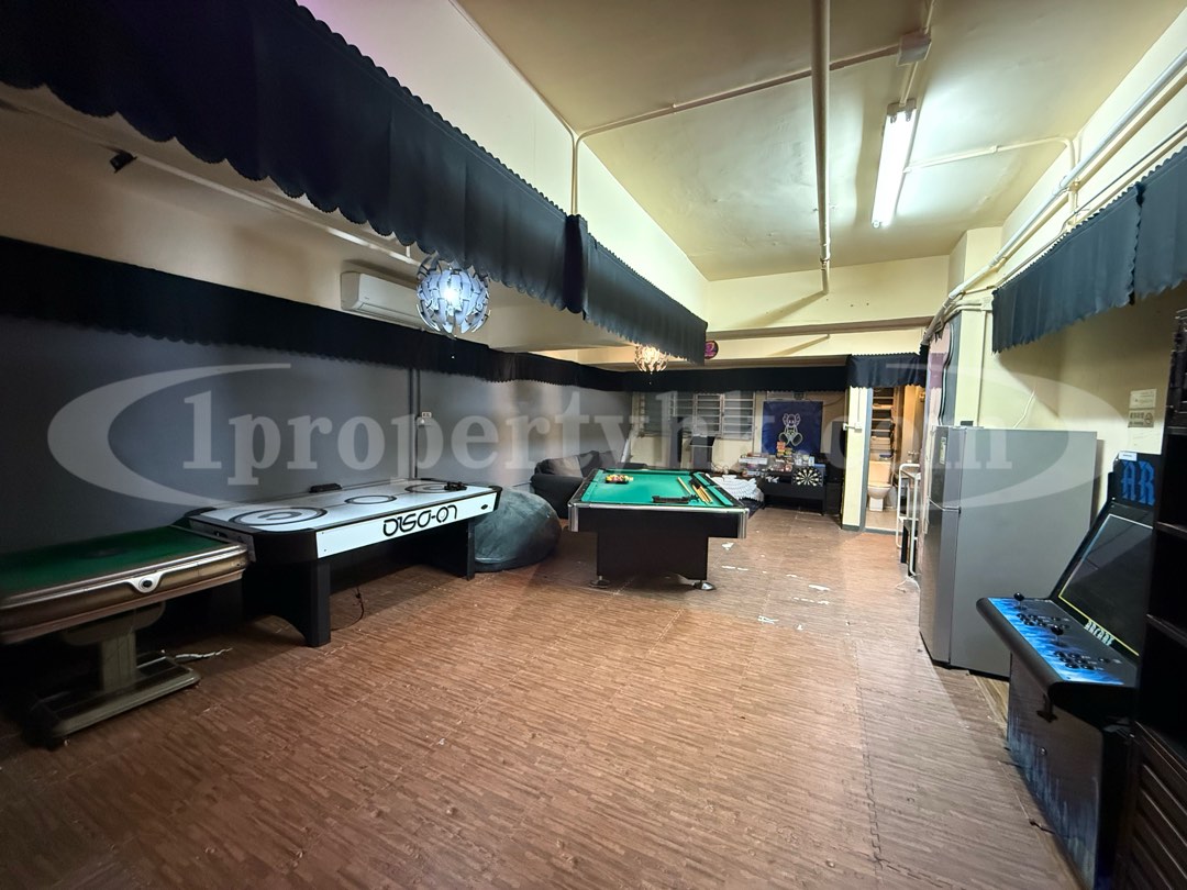 (分類:)位於 。 由 jasonng_office.leasing 提交(商品編號 1344716425,圖片 1)。簡介: 。