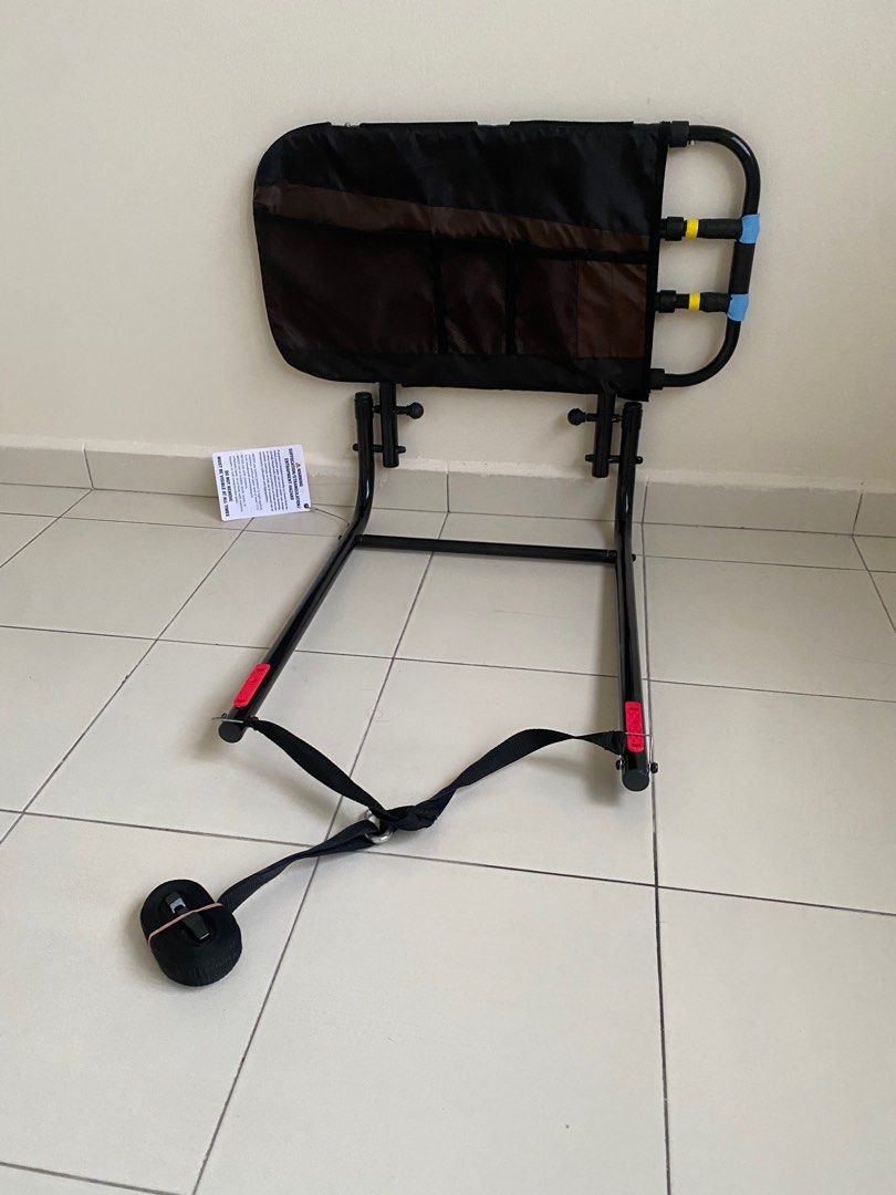 Solid Bed guard (Extendable) (Category: Bed Guards) located in Singapore. Submitted by rojakisland (Listing ID 1344650609, Image 1). Description: Used less than a month. Solid metal rod and has weight. Protect senior or anyone from falling from Bed. .