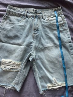 (Category: ) located in . Submitted by isellulike (Listing ID 1344665666, Image 1). Description: .