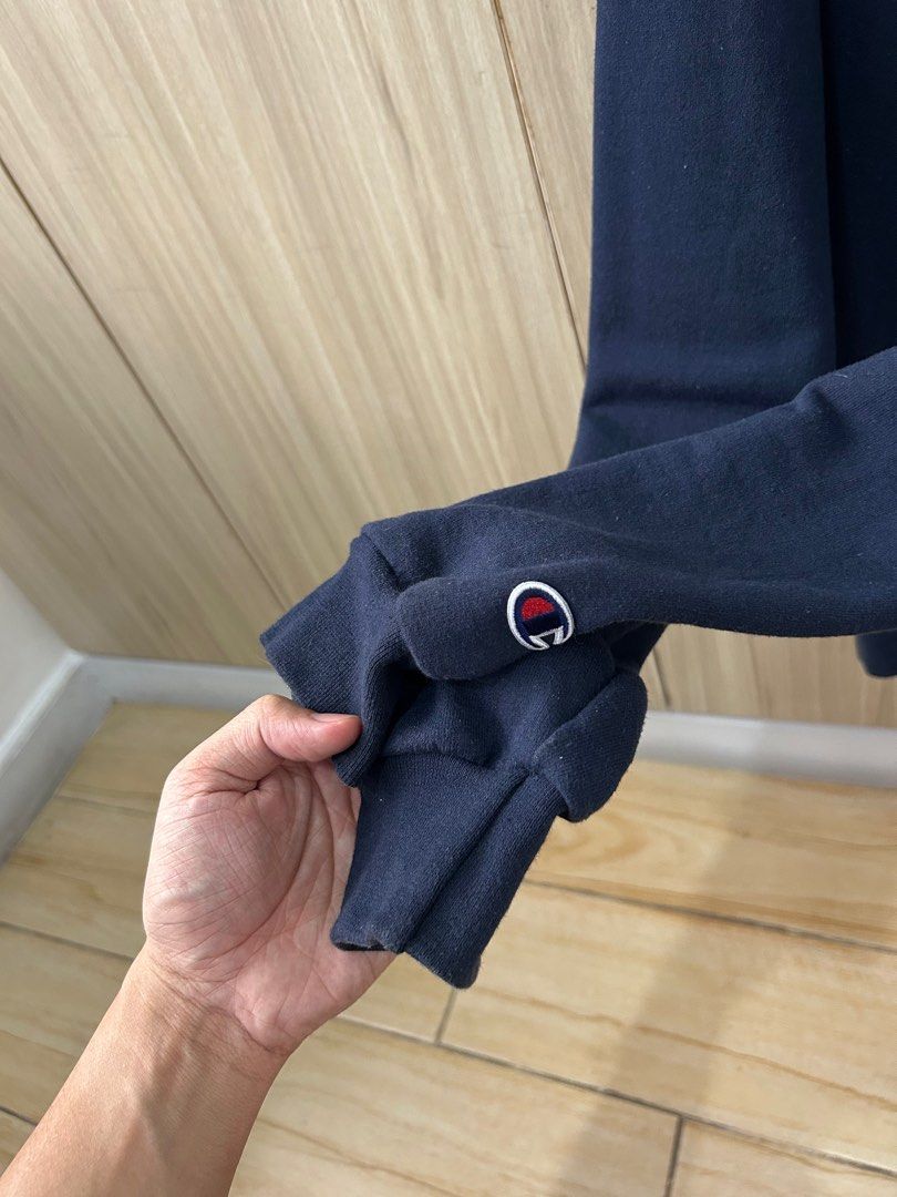 Champion Hoodie (CLSC Collab) (Category: Coats, Jackets and Outerwear) located in Quezon City. Submitted by argomda (Listing ID 1344678615, Image 3). Description: Selling my authentic CLSC x Champion collab hoodie. Absolutely authentic or money back. Excellent piece. Selling low to declutter. 9/10 condition. Used only twice Size small mens 25.5” length 19” width 26” sleeve length LOCATION: Scout Chuatoco, QC.