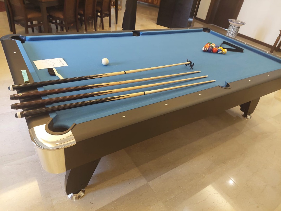 Ferro 8' x 4' pool billiards table with balls, triangle, cues, rest ...
